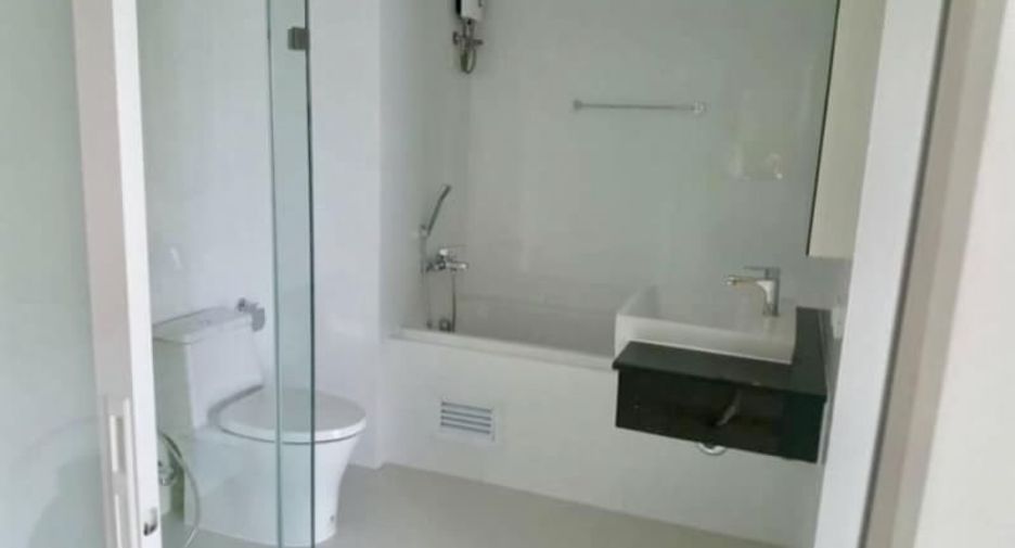 For rent and for sale 1 bed condo in Si Racha, Chonburi
