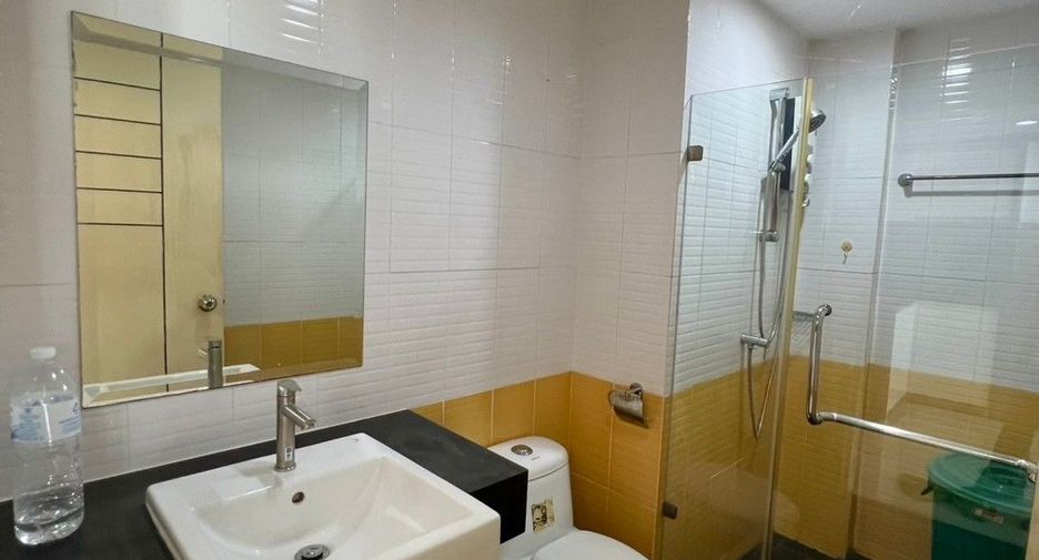 Продажа 2 спальни кондо в Si Racha, Чонбури