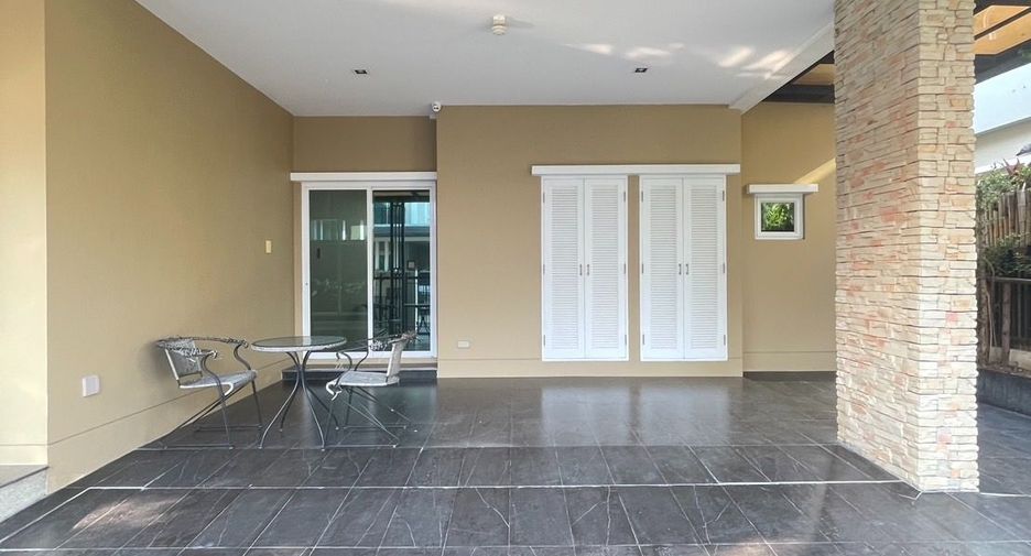 Haus zum Kauf mit 4 Zimmer in Saphan Sung, Bangkok