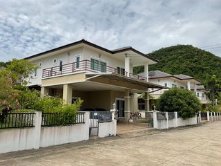 For sale 4 bedrooms house in Sattahip, Pattaya