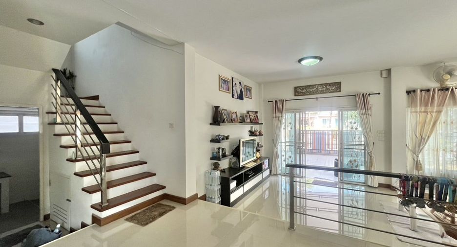 For sale 4 bedrooms house in San Sai, Chiang Mai