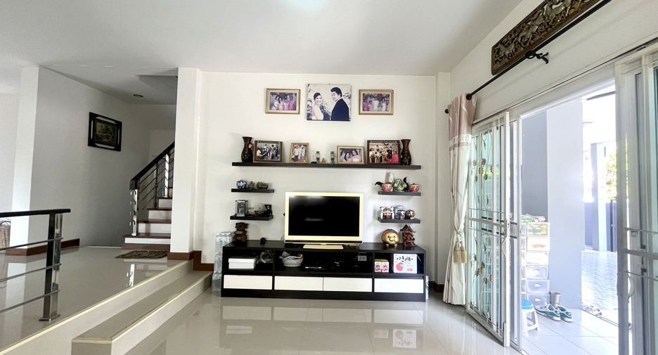 For sale 4 bedrooms house in San Sai, Chiang Mai