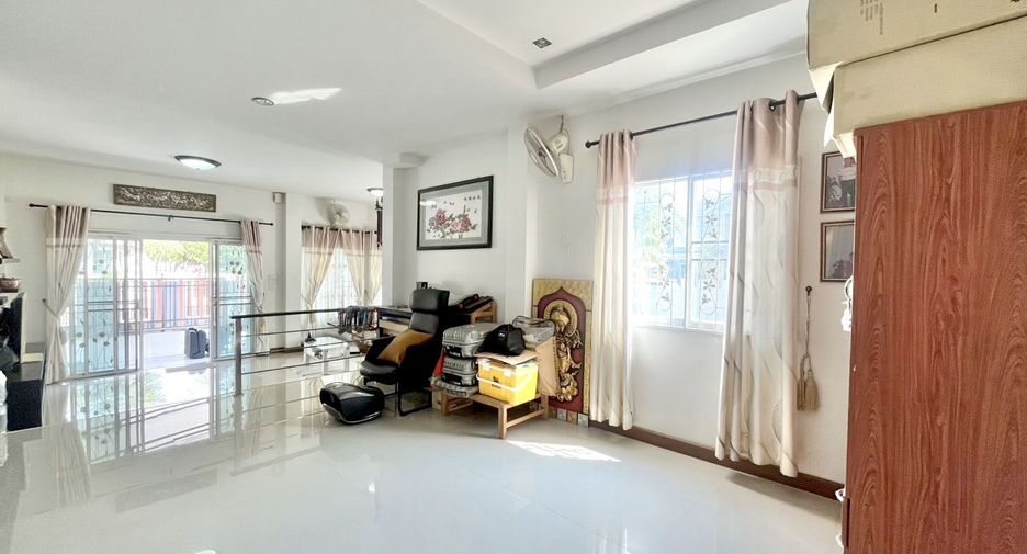 For sale 4 bedrooms house in San Sai, Chiang Mai