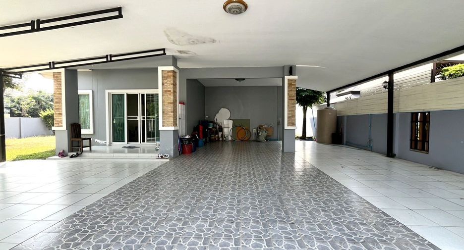 For sale 4 bedrooms house in San Sai, Chiang Mai