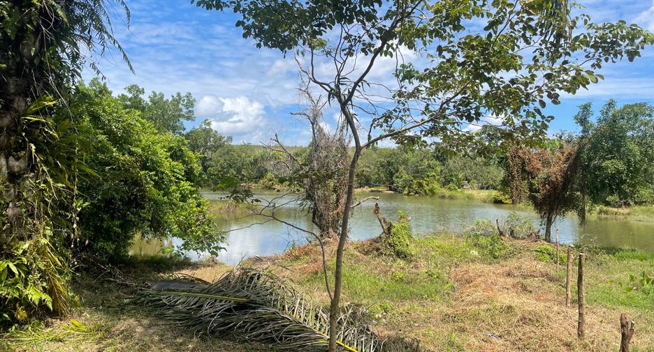 Grundstück zum Kauf in Takua Pa, Phang Nga