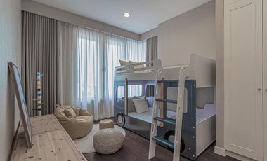 For sale 3 bedrooms condo in Watthana, Bangkok