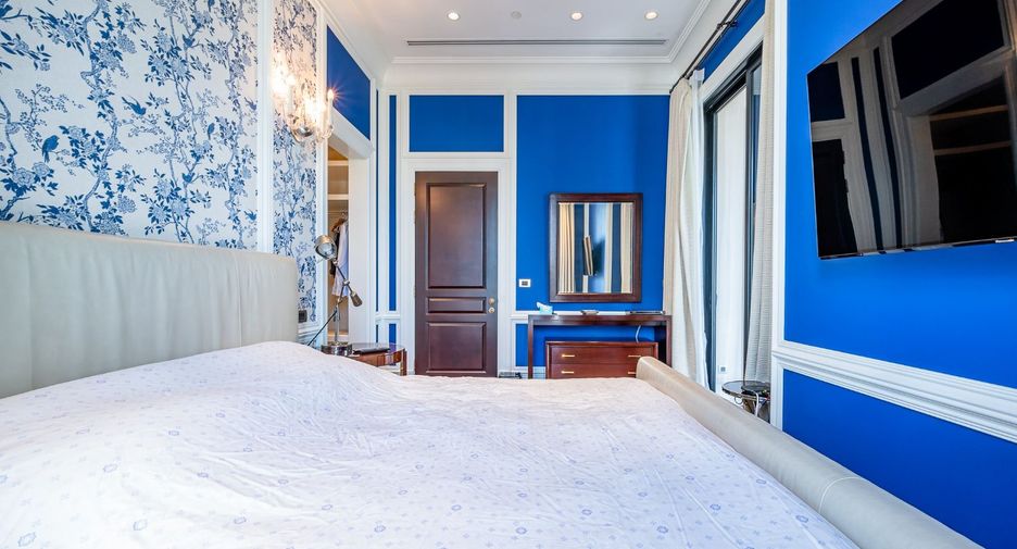 For sale 2 Beds condo in Pathum Wan, Bangkok