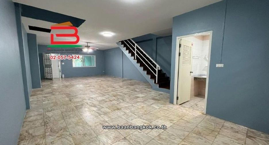 Reihenhaus zum Kauf mit 3 Zimmer in Thanyaburi, Pathum Thani