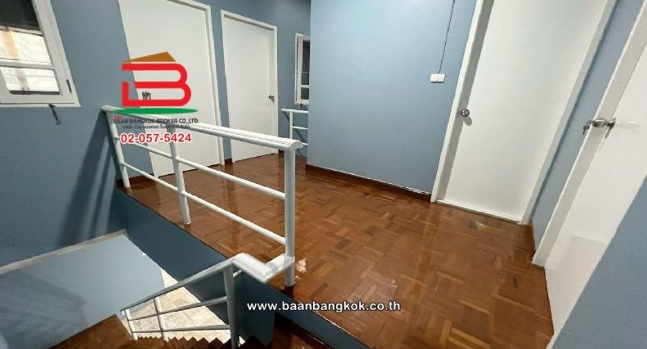 Reihenhaus zum Kauf mit 3 Zimmer in Thanyaburi, Pathum Thani