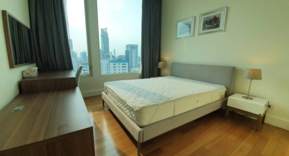 Wohnung zur Miete mit 3 Zimmer in Watthana, Bangkok