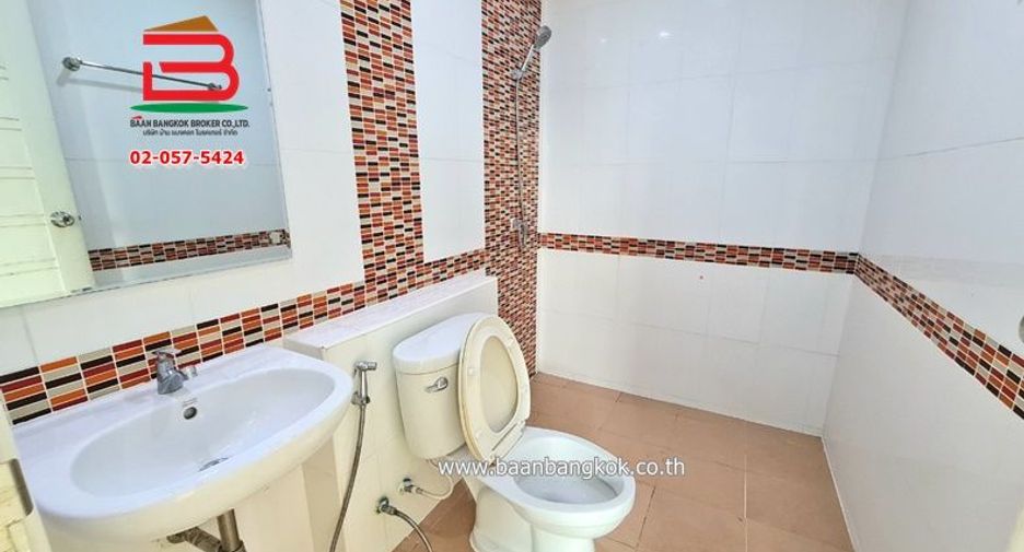 For sale 4 bedrooms retail Space in Bang Yai, Nonthaburi