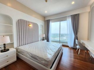 For rent and for sale 4 bedrooms condo in Yan Nawa, Bangkok