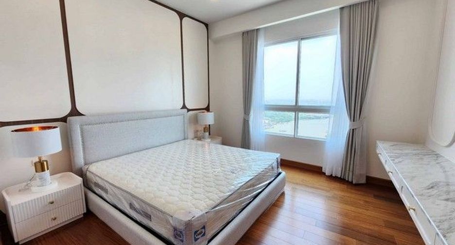 Аренда и продажа 4 спальни кондо в Ян Наща, Бангкок