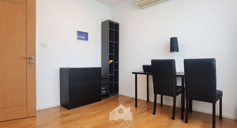 For rent 3 bed condo in Watthana, Bangkok