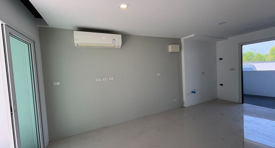 For sale 2 Beds condo in Klaeng, Rayong
