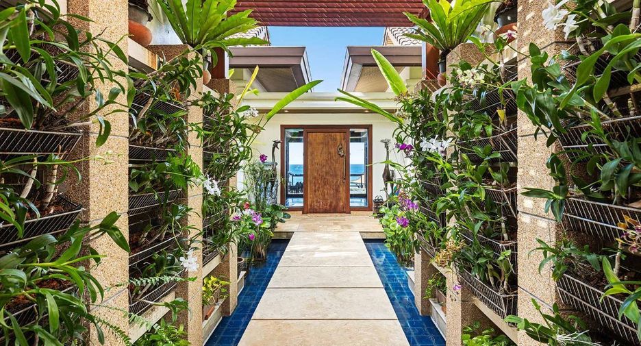 For sale 5 bedrooms villa in Mueang Phuket, Phuket