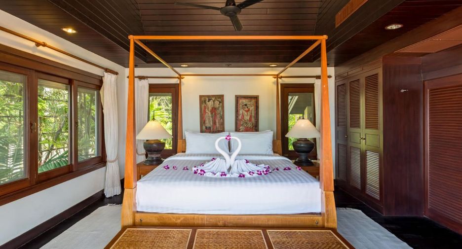 For sale 5 bedrooms villa in Mueang Phuket, Phuket