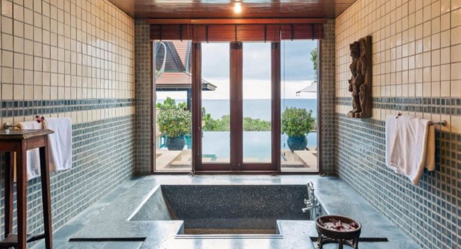For sale 5 bedrooms villa in Mueang Phuket, Phuket