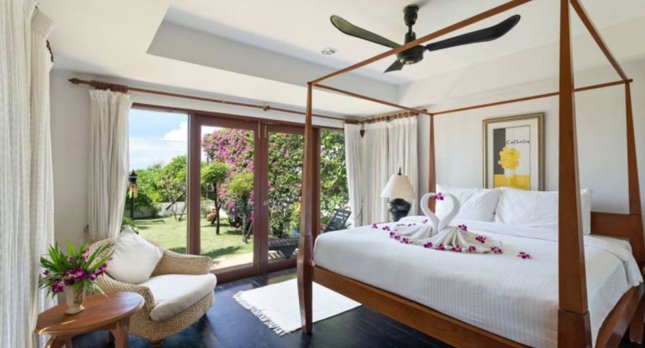 For sale 5 bedrooms villa in Mueang Phuket, Phuket