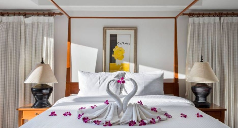 For sale 5 bedrooms villa in Mueang Phuket, Phuket