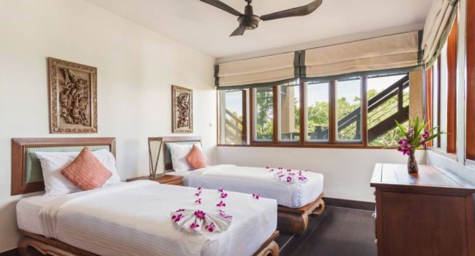 For sale 5 bedrooms villa in Mueang Phuket, Phuket