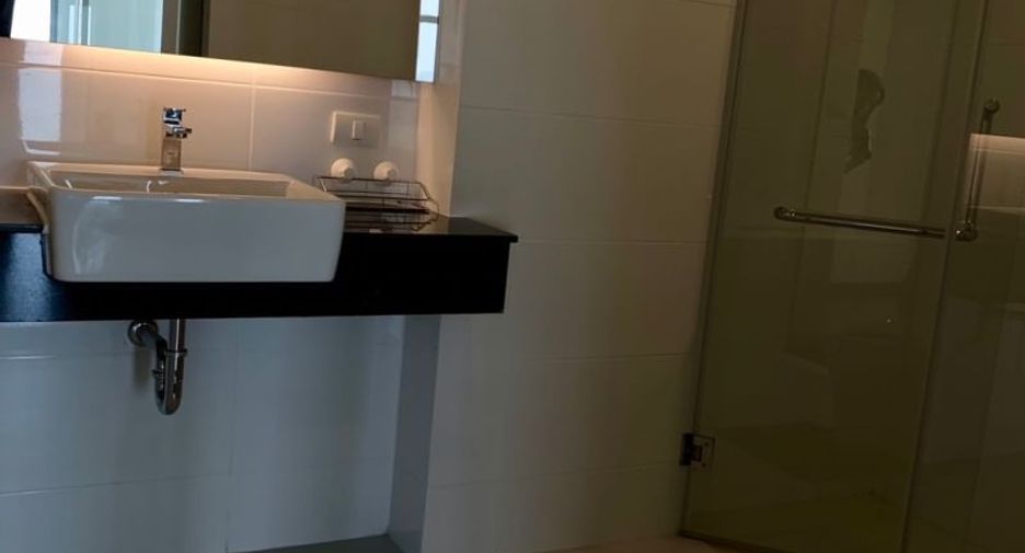 For rent and for sale 3 bedrooms condo in Si Racha, Chonburi