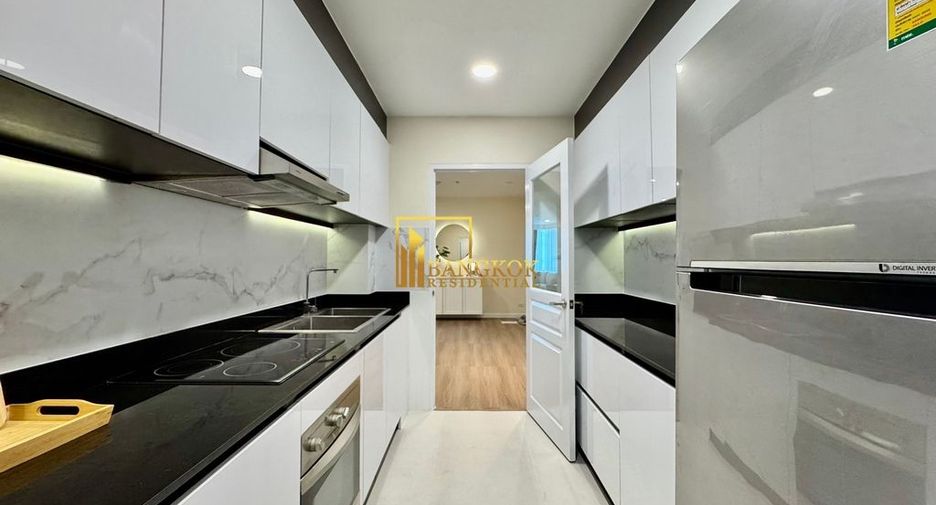 For rent 3 bedrooms condo in Pathum Wan, Bangkok