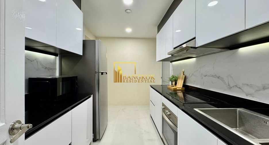 For rent 3 bedrooms condo in Pathum Wan, Bangkok