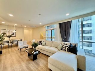 Condo en alquiler de 3 habitaciones en Pathum Wan, Bangkok