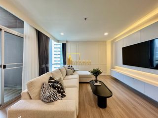 Condo en alquiler de 3 habitaciones en Pathum Wan, Bangkok