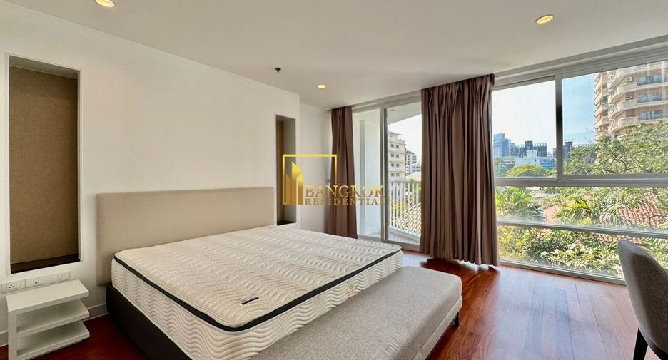 For rent 4 bedrooms apartment in Watthana, Bangkok