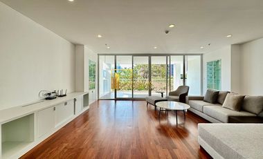 For rent 4 bedrooms apartment in Watthana, Bangkok