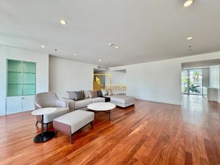 出租 4 卧室 公寓式住宅 在 Watthana, 曼谷