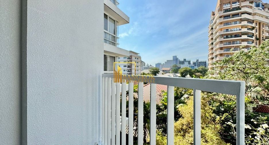 For rent 4 bedrooms apartment in Watthana, Bangkok
