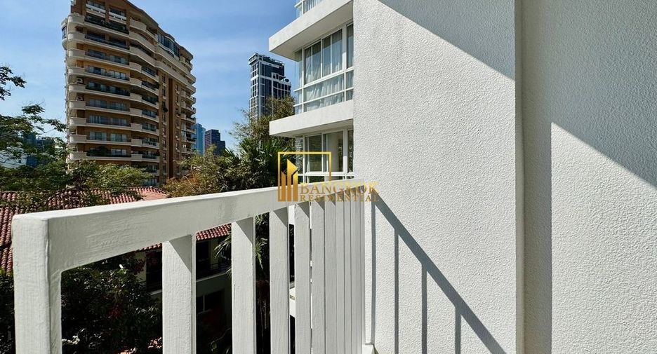 For rent 4 bedrooms apartment in Watthana, Bangkok