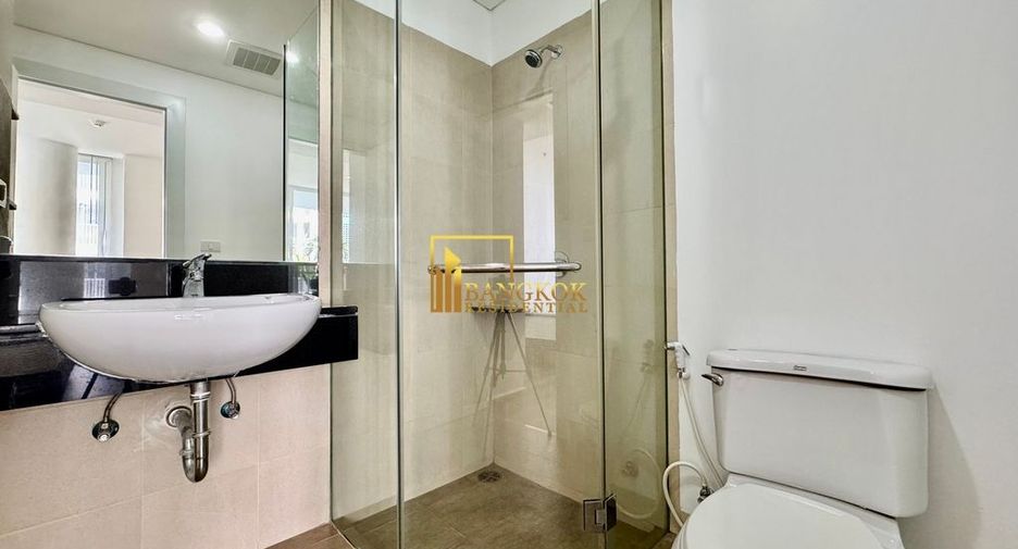 For rent 4 bedrooms apartment in Watthana, Bangkok