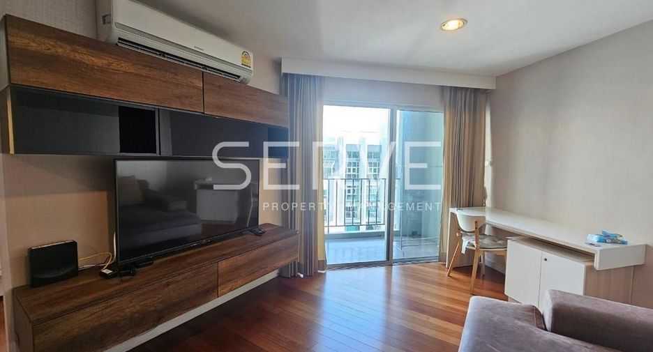 For rent 2 bed condo in Huai Khwang, Bangkok