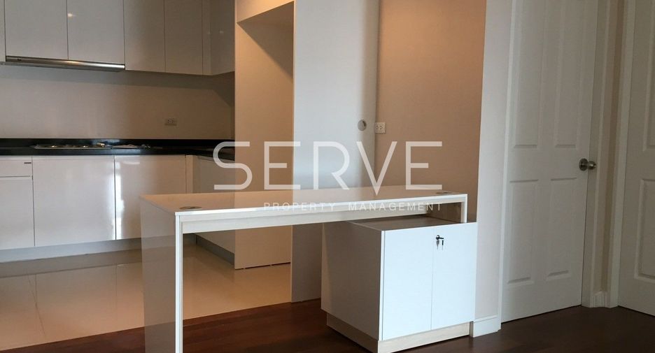For rent 2 bed condo in Huai Khwang, Bangkok