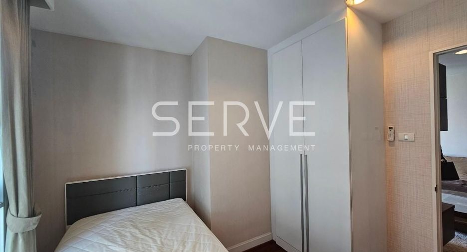 For rent 2 bed condo in Huai Khwang, Bangkok