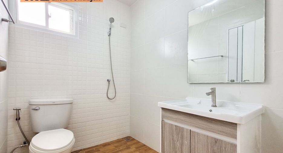 Local comercial en venta de 3 habitaciones en Suan Luang, Bangkok