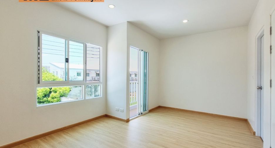 Local comercial en venta de 3 habitaciones en Suan Luang, Bangkok