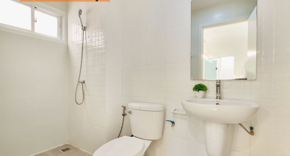 Local comercial en venta de 3 habitaciones en Suan Luang, Bangkok