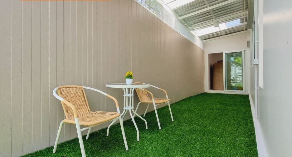 Local comercial en venta de 3 habitaciones en Suan Luang, Bangkok