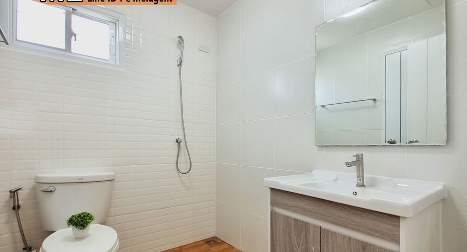 Local comercial en venta de 3 habitaciones en Suan Luang, Bangkok