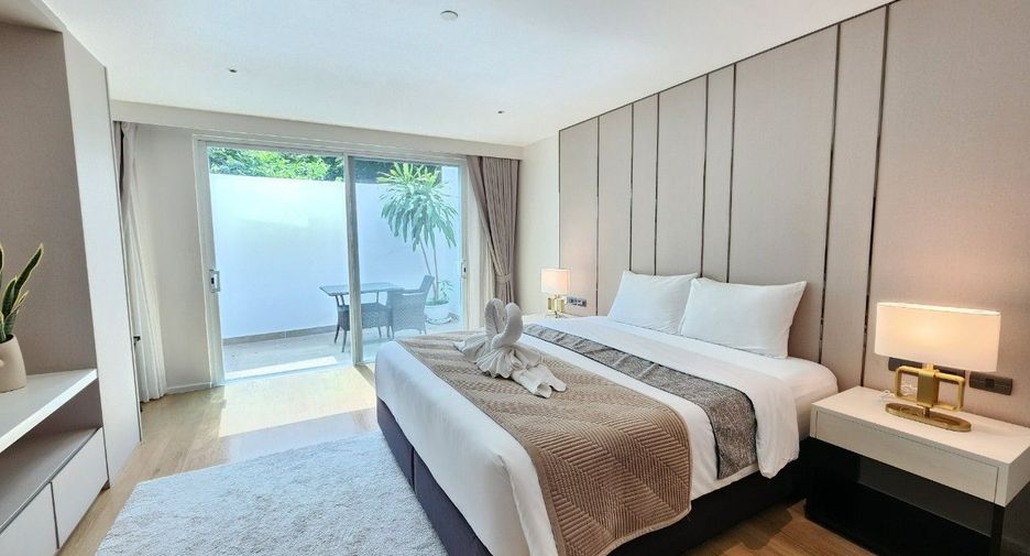 For rent 4 bedrooms apartment in Khlong Toei, Bangkok