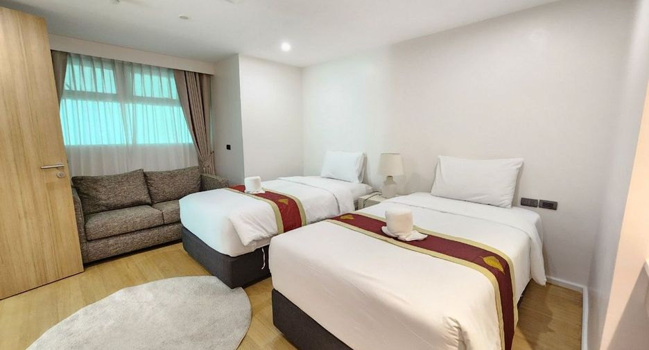 For rent 4 bedrooms apartment in Khlong Toei, Bangkok