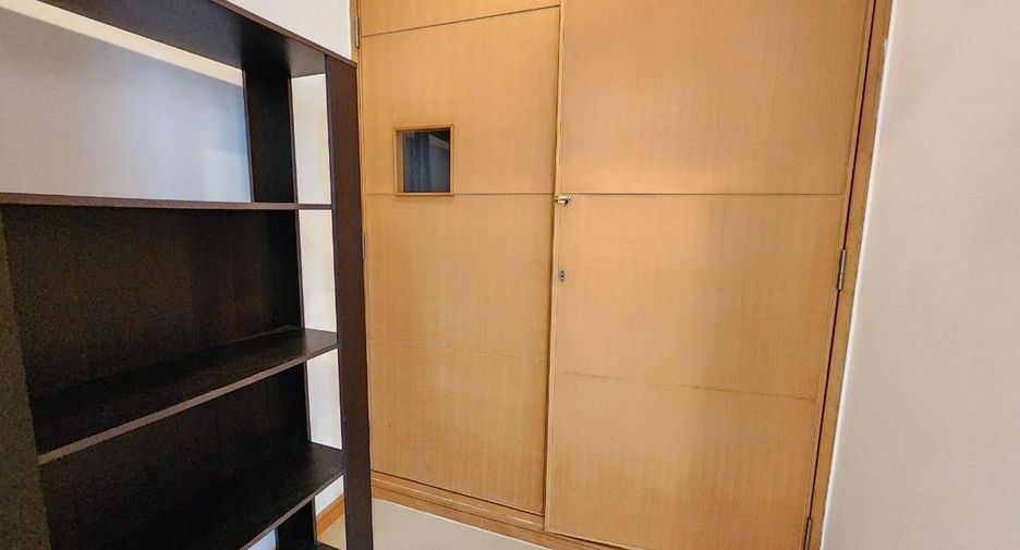 Аренда 3 спальни апартаменты в Банг Рак, Бангкок