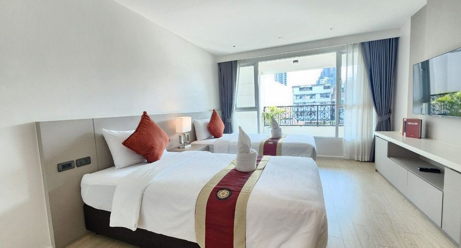 For rent 2 bedrooms apartment in Khlong Toei, Bangkok