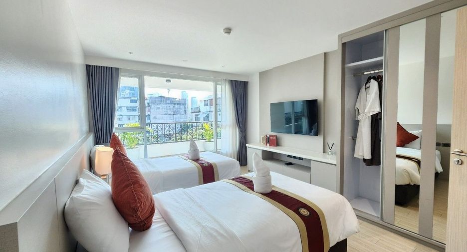 For rent 2 bedrooms apartment in Khlong Toei, Bangkok