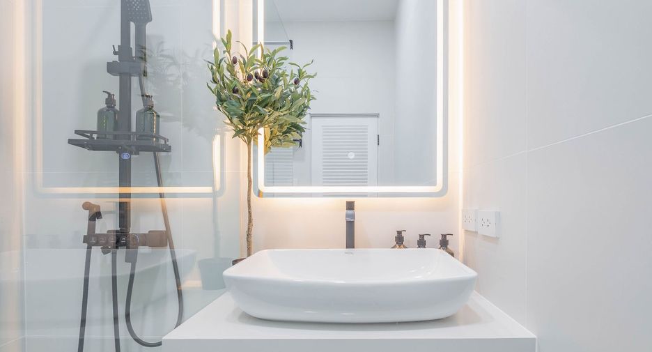 À vendre 5 chambres villa à Bang Lamung, Chonburi